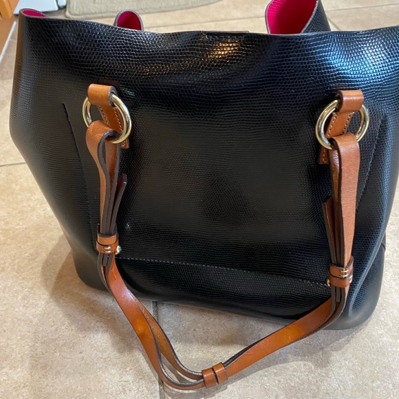 Dooney & Bourke Black and Tan Shoulder Bag - Picture 6 of 6